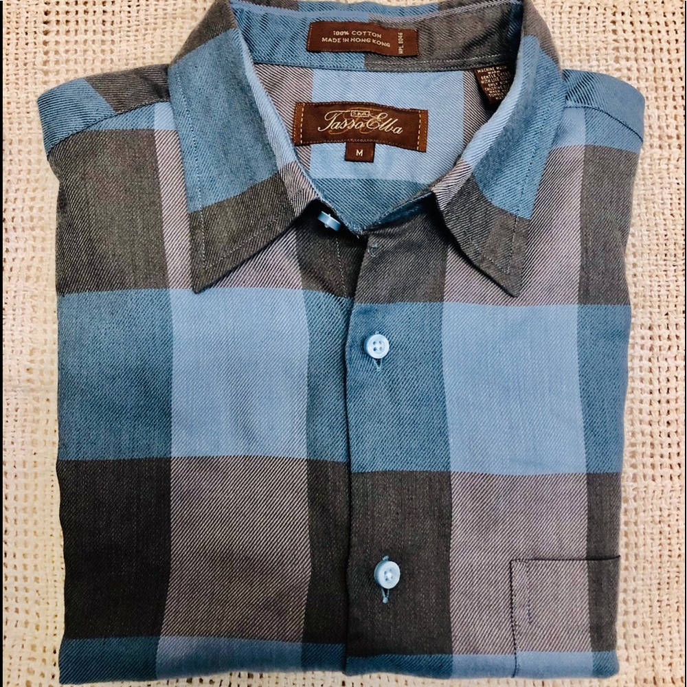 Long sleeve casual shirt